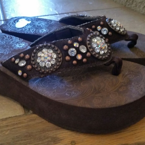 justin ladies flip flops